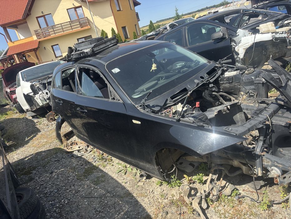 Bara spate usa aripa BMW seria 1
