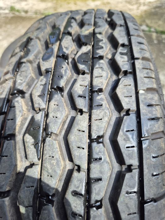 Джанти с гуми за платформа, ремарке