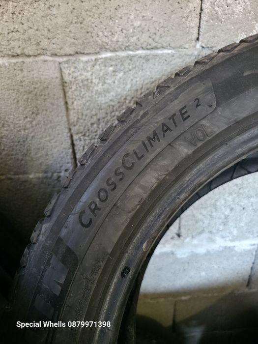 235/50R19 Michelin CrossClimate 2