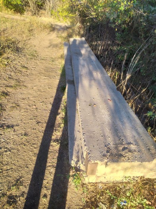 Железобетонные балки 2 шт