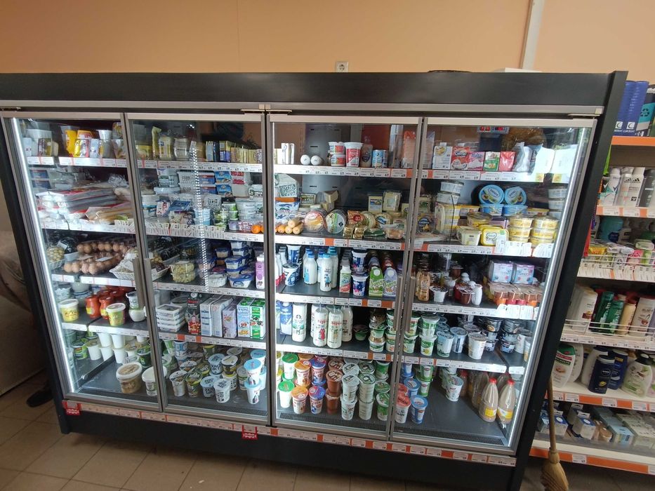 Вертикални хладилни витрини - Крайстенни - по поръчка