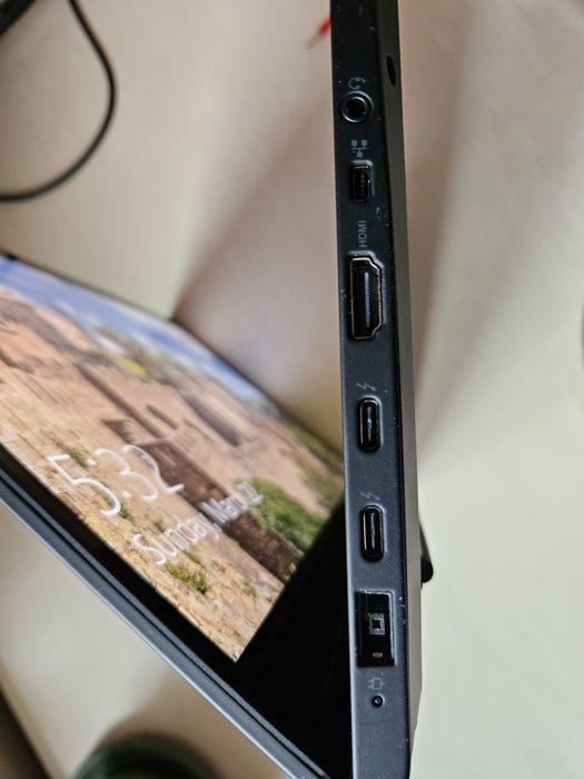 Laptop rar ultrabook  Lenovo X1 Extreme Carbon 4K touch, i7, 1050 ti