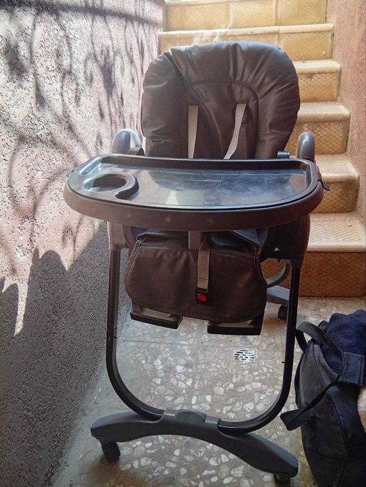 Ovqatlantiradigan stul 450 ming