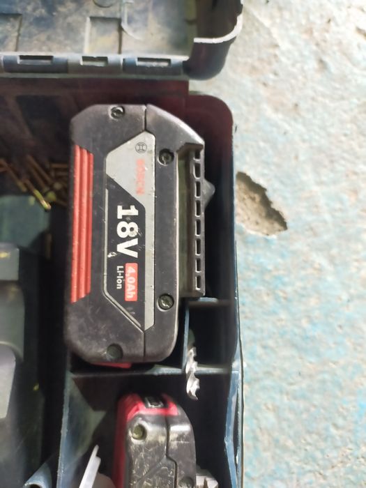 Шуруповёрт бош 18в