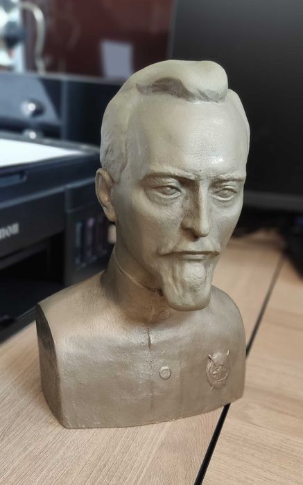 Бюст Дзержинского
