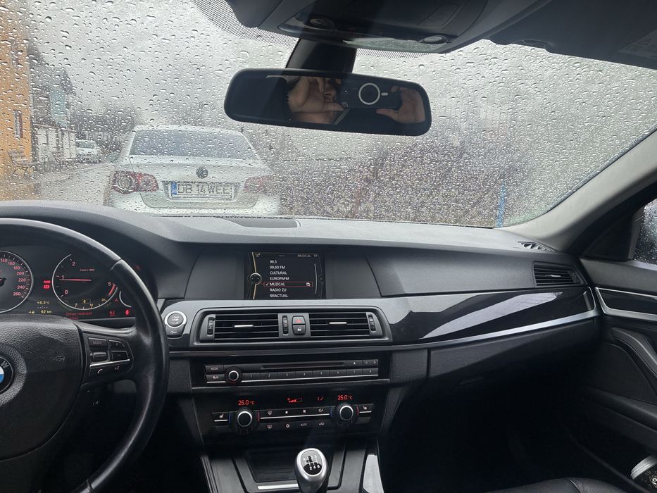 Bmw F11 520d 2012 Manual