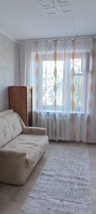 сдам 3 комнатную 130т.