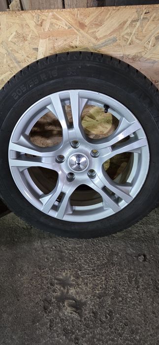 BMW джанти със гуми 205/55/16. 7J×16. ET45  5×120