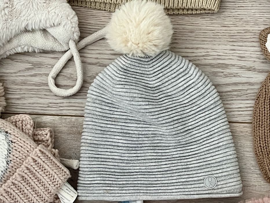 Зимни маркови шапки и шалове