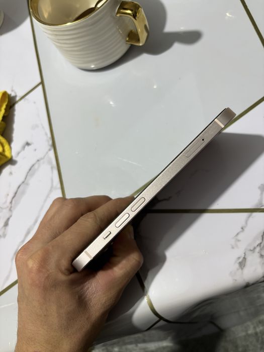 Айфон 13 с гарантией