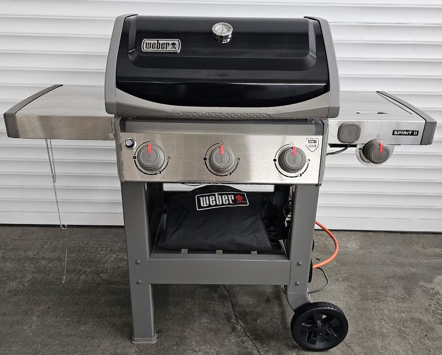 Газово барбекю WEBER