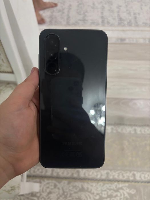 Samsung a36 5G 128gb нет коробки состояние идеал в подарок чехол