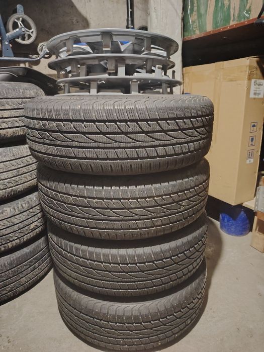 Шина с дисками и калпаки