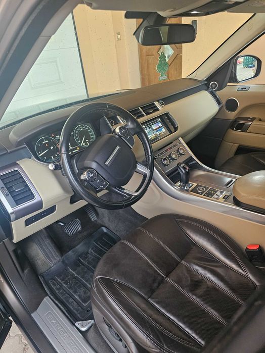 Autoturism Land Rover