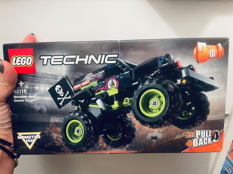 Lego 42128 Monster Jam™ Grave Digger™
7+ | #42118 | 212 bucăți