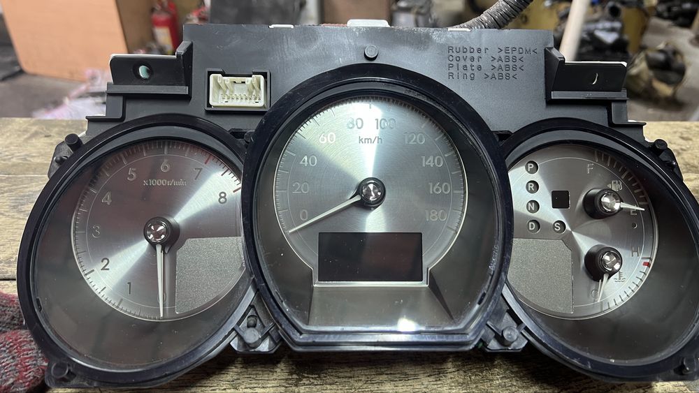 Щиток приборов Лексус GS300