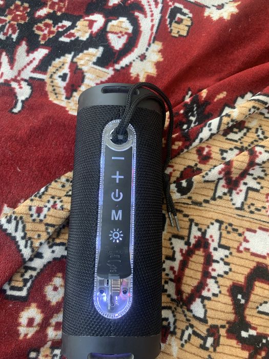 Продам блютуз калонку