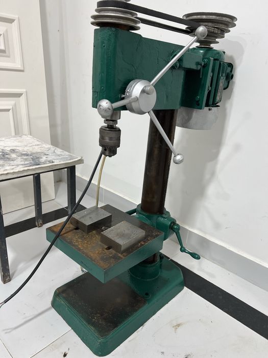 Сверлильный станок сотилади. 3 фаза 55 кв. Матор. Холати зур