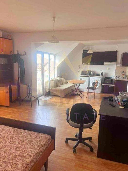 Продава се Едностаен апартамент в Бургас, Възраждане - 62 кв.м за 1968 €/кв.м - Снимка #1