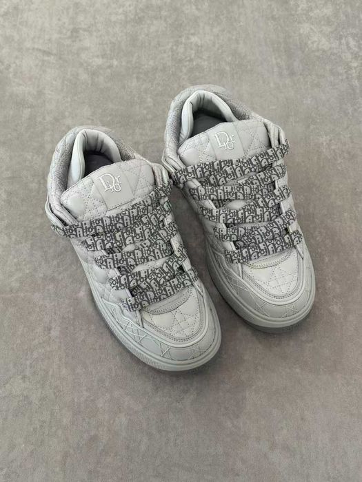 adidași#voiaj #colecta Cadou
#lux #Afaceri #pantof #Dior #Nike #Adidas