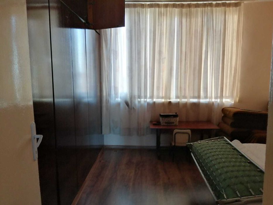 Продава се Тристаен апартамент в Омуртаг - 85 кв.м за 690 €/кв.м - Снимка #6