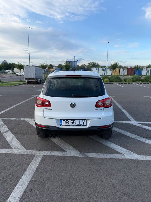 Volkswagen Tiguan 2.0 TDI 4Motion DSG-Euro 5-Piele-Panoramic
