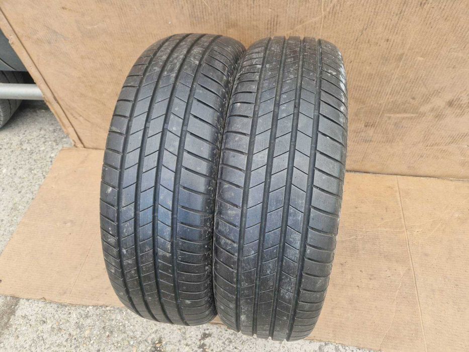 2 Bridgestone R17 235/65 Летни гуми  DOT2022