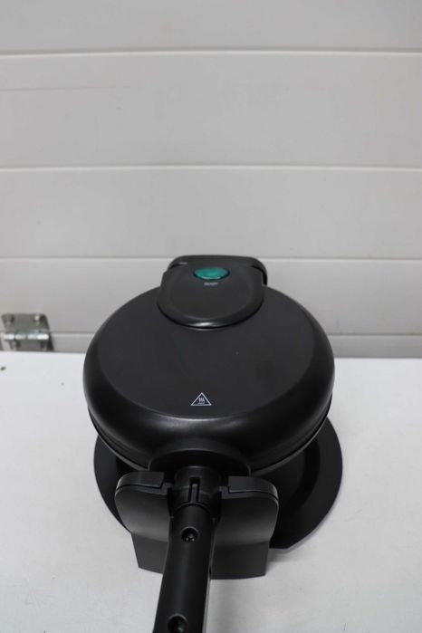 Ротационен уред за гофрети Bella 17871, Гофретник, черен