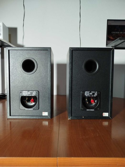 Superbe boxe raft JAMO model: CREDO 8O. 6 Ohm. Made in Danemark.