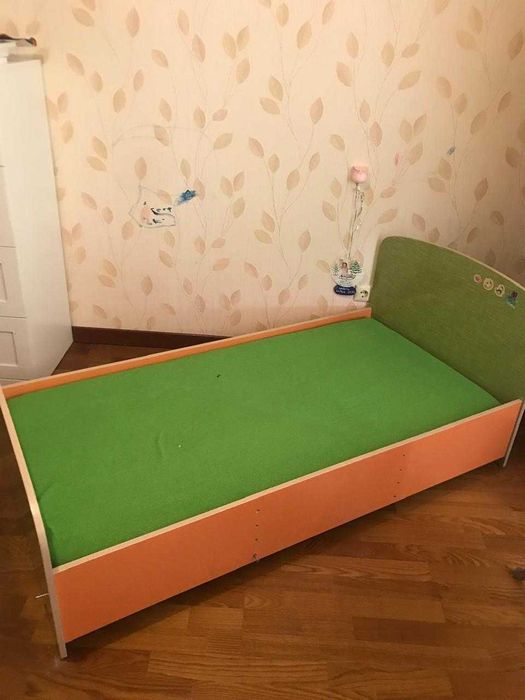 детская мебель - стол шкаф комод кровать