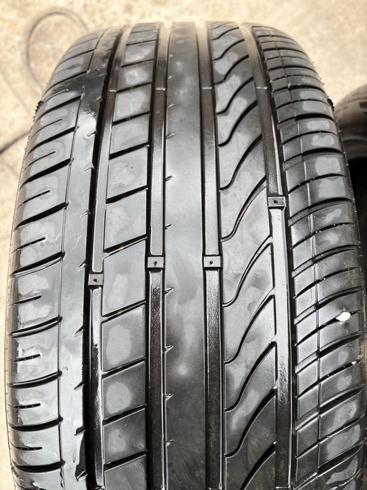 225/45/18 Гуми 3 бр