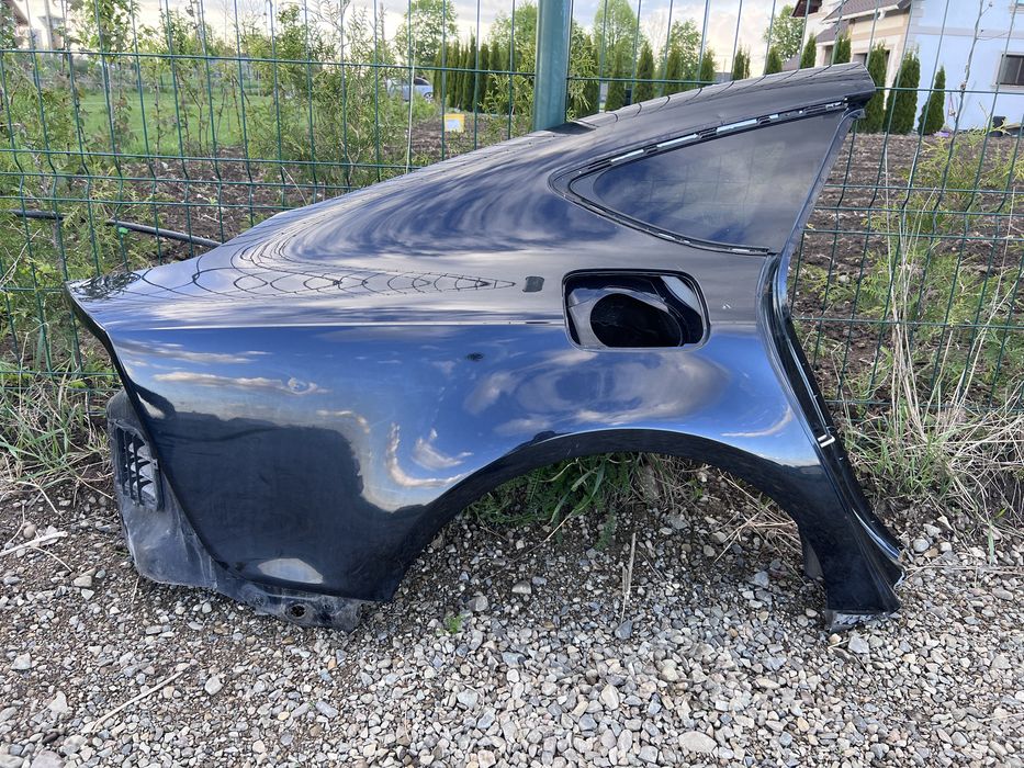 Aripa spate audi a7 stanga sau dreapta