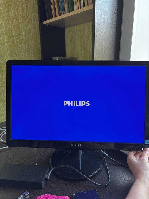 Продам монитор Philips б/у