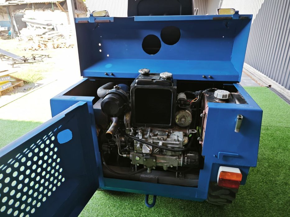 Погрузчик мини фронтальный ( трактор )