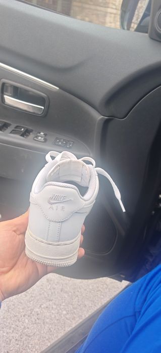Оригинални маратонки NIKE