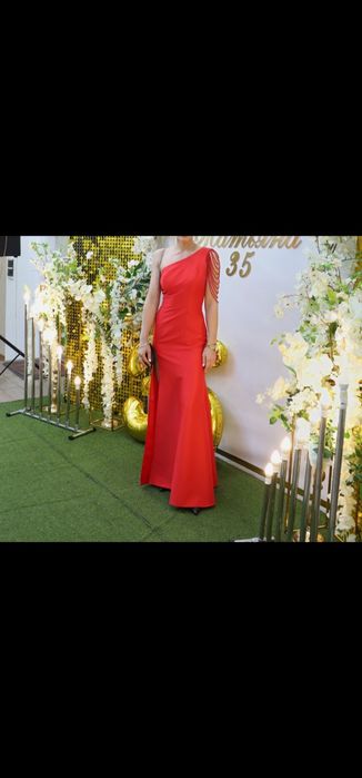 Красное Вечернее платье
