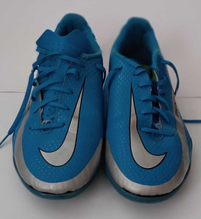 Ghete de fotbal Nike Phantom