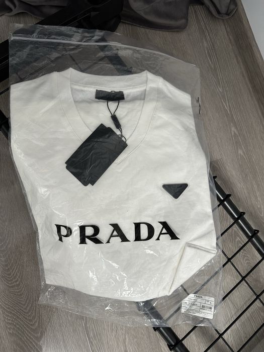 Tricou PRADA super calitate