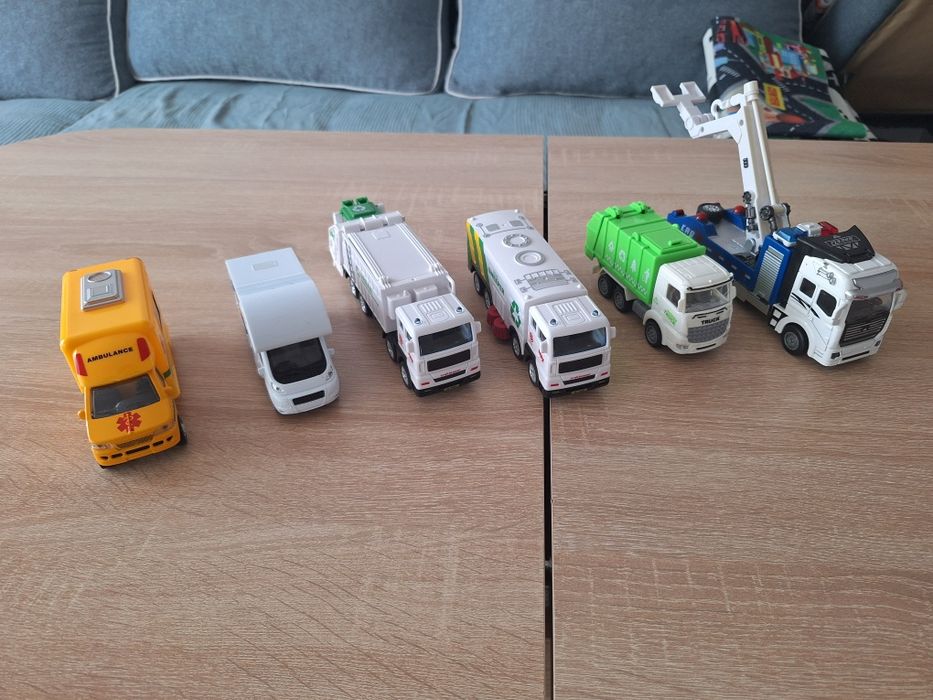 Детски колички и камиончета