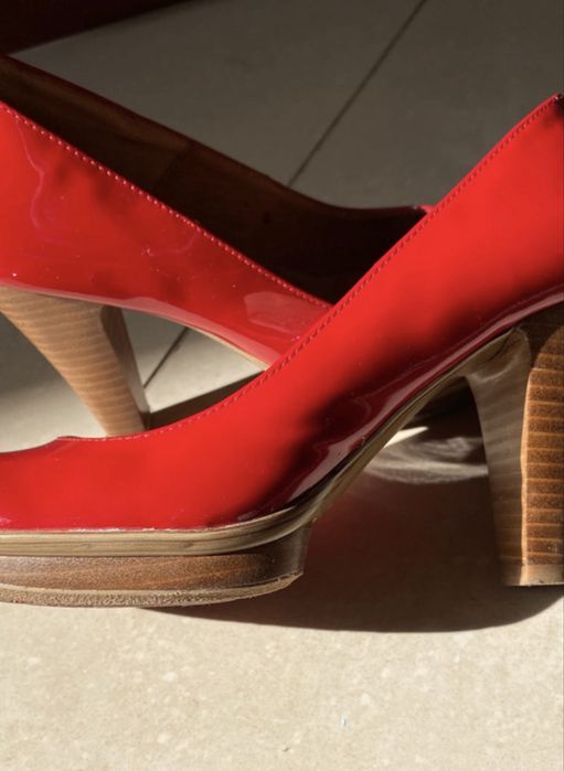 Pantofi rosii piele lacuita, Sofft, 37,5