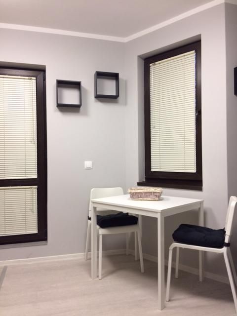 Дава се под наем Двустаен апартамент в София, Студентски град - 40 кв.м за 511 € - Снимка #2