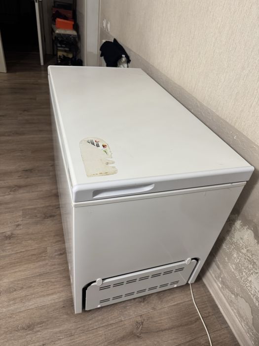 Продам морозильник