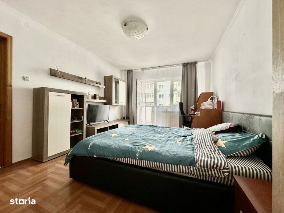 Apartament 3 camere Gorjului, 69,5 mp, 2 bai, 2 balcoane, bloc 1979