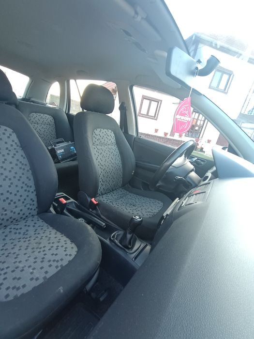 Vând Skoda Fabia an 2007