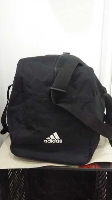 Adidas-Чисто Нов