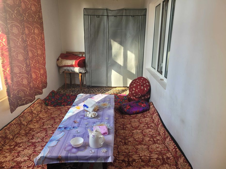 1 комн 1 этаж кв продается в чирчике