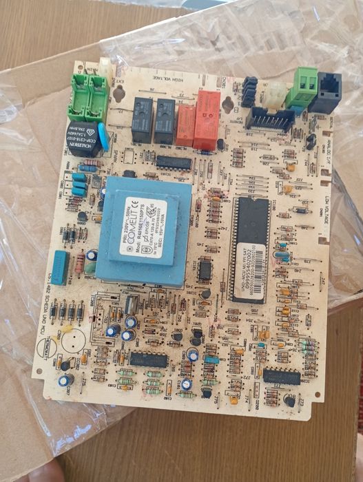 Vând placă electronică centrală termică ASTRON UNO,65100729