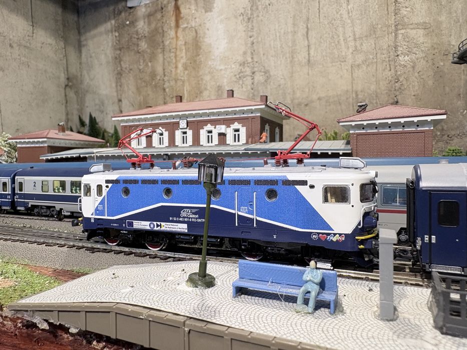 Vand locomotiva CFR