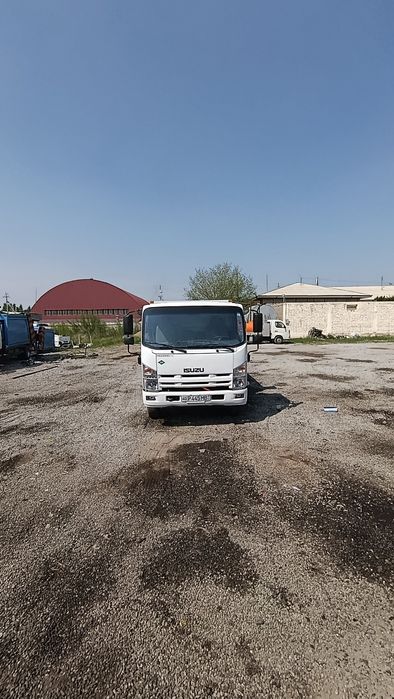 Isuzu samasval sotiladi