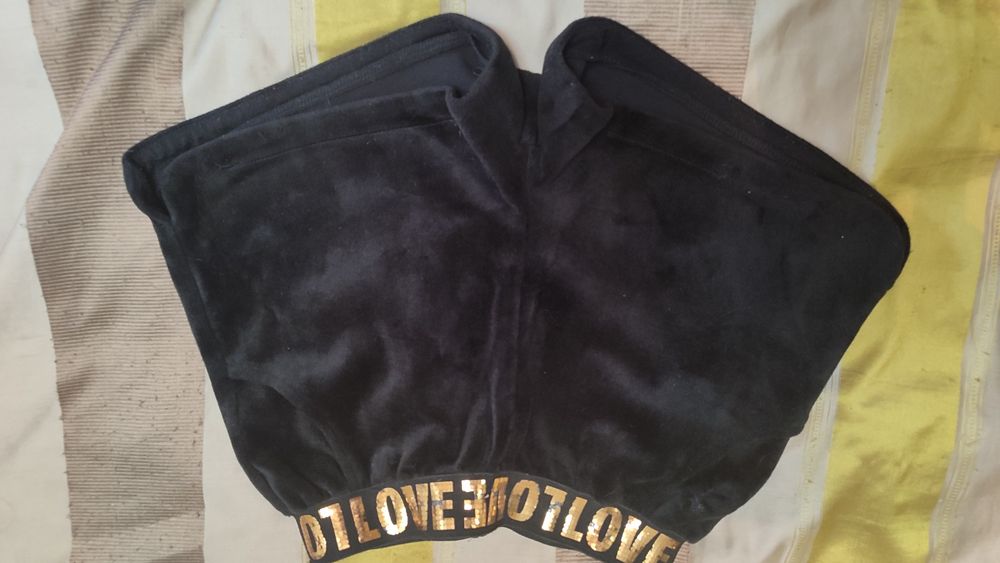 Продам на рост 146